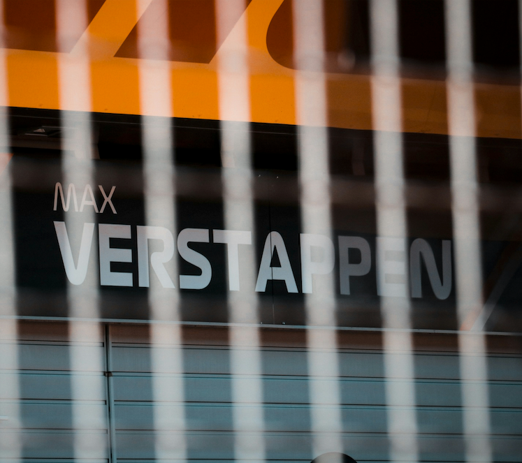 Max Verstappen wint de GT3 bij zijn debuut