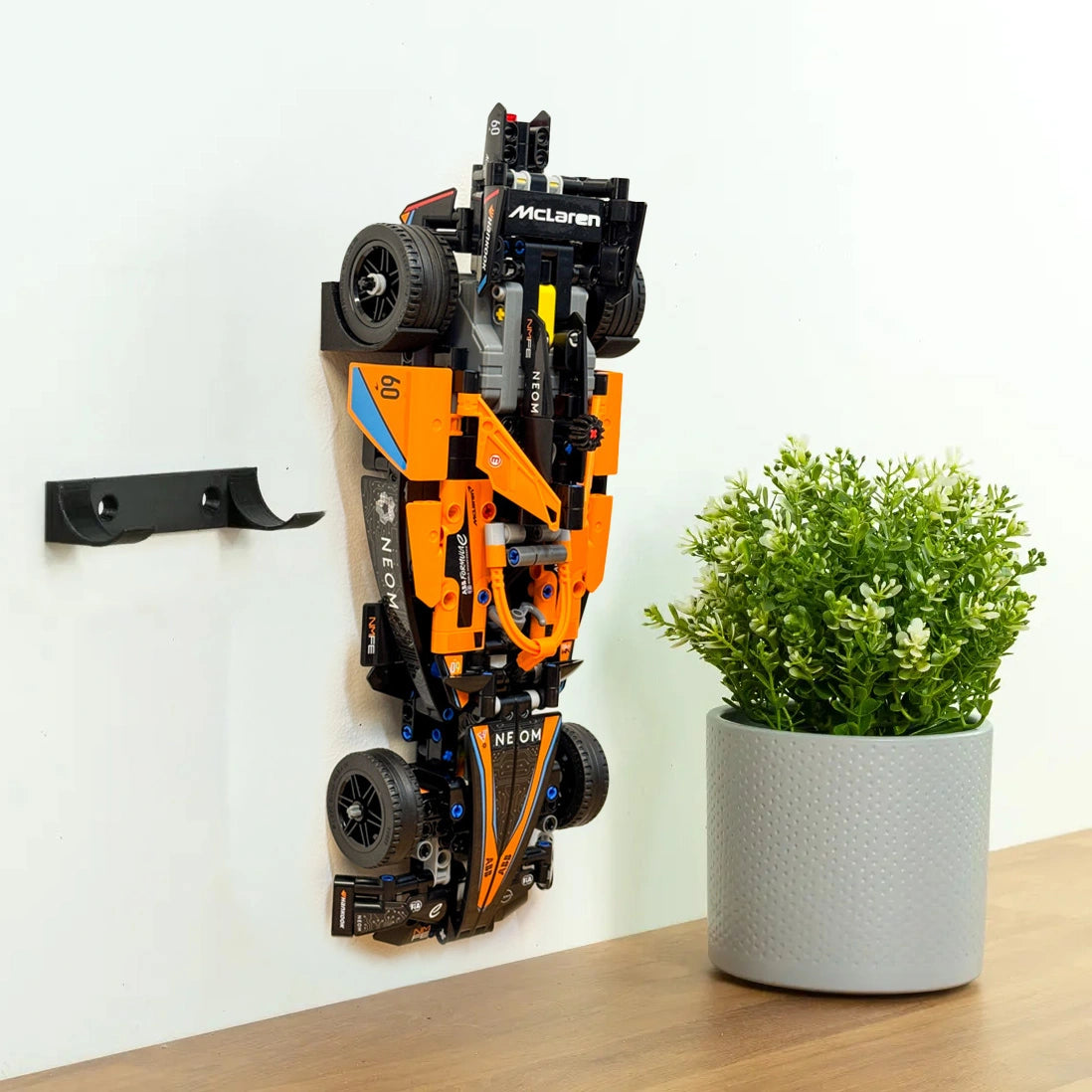 Muurbeugel voor LEGO NEOM McLaren Formula E racewagen | 42169
