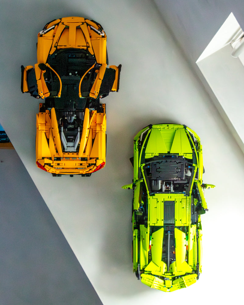 lego autos aan de muur