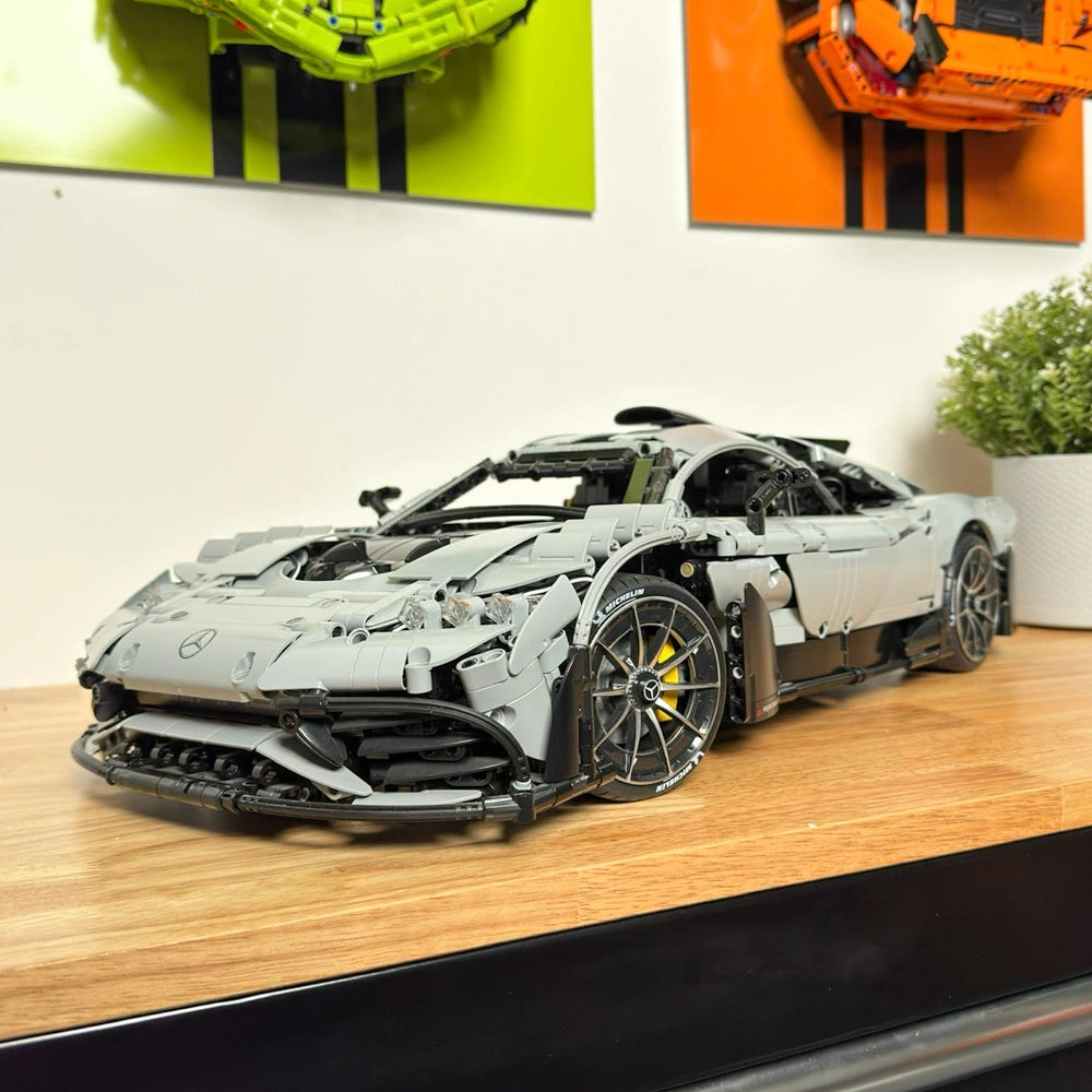 CaDA Mercedes-AMG ONE 1:8 - Bouwset Auto | C61503W