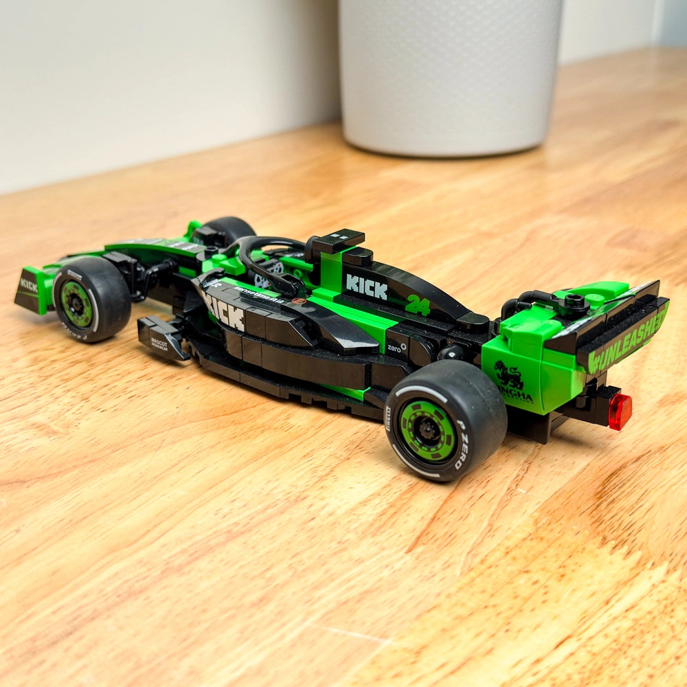 CaDA Kick Sauber F1 Team C45 1:24 – Bausatz Auto | C55082W