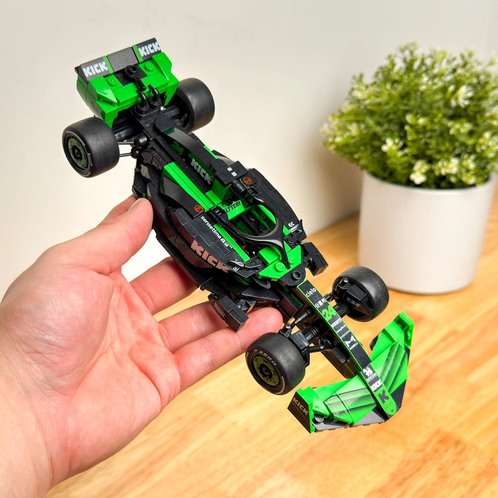 CaDA Kick Sauber F1 Team C45 1:24 – Bausatz Auto | C55082W