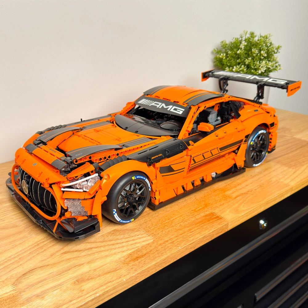 CaDA Mercedes-AMG GT3 1:8 - Building Set Car | C64008W