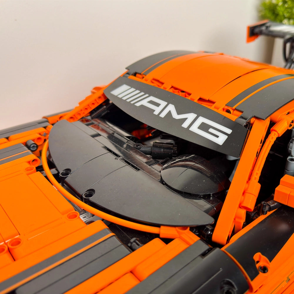 CaDA Mercedes-AMG GT3 1:8 - Building Set Car | C64008W