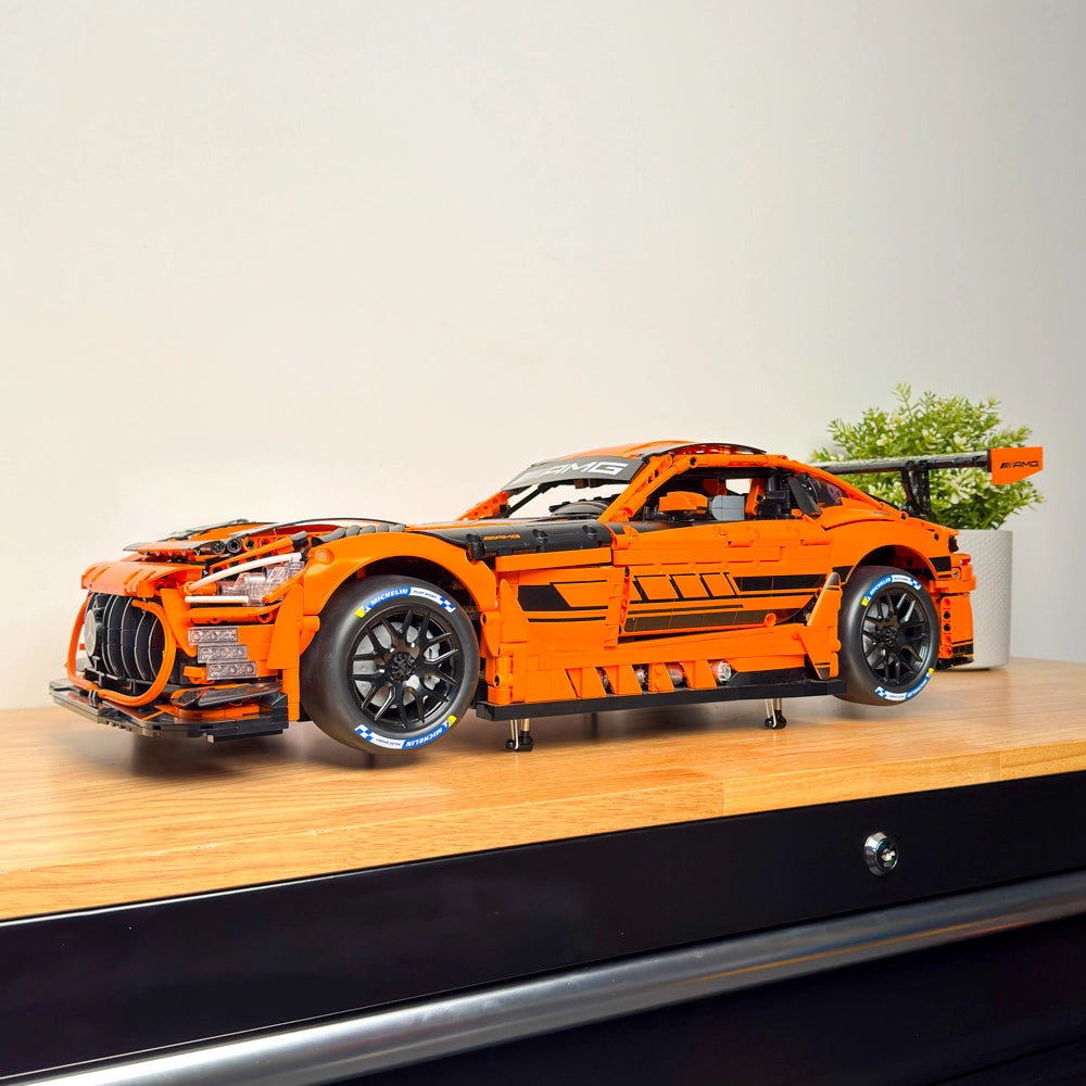 CaDA Mercedes-AMG GT3 1:8 - Building Set Car | C64008W