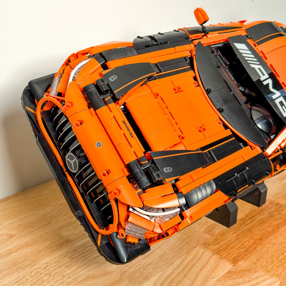 CaDA Mercedes-AMG GT3 1:8 - Bouwset Auto | C64008W