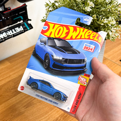 Hot Wheels Ford Mustang Dark Horse - Blauw (Amerikaanse Versie)