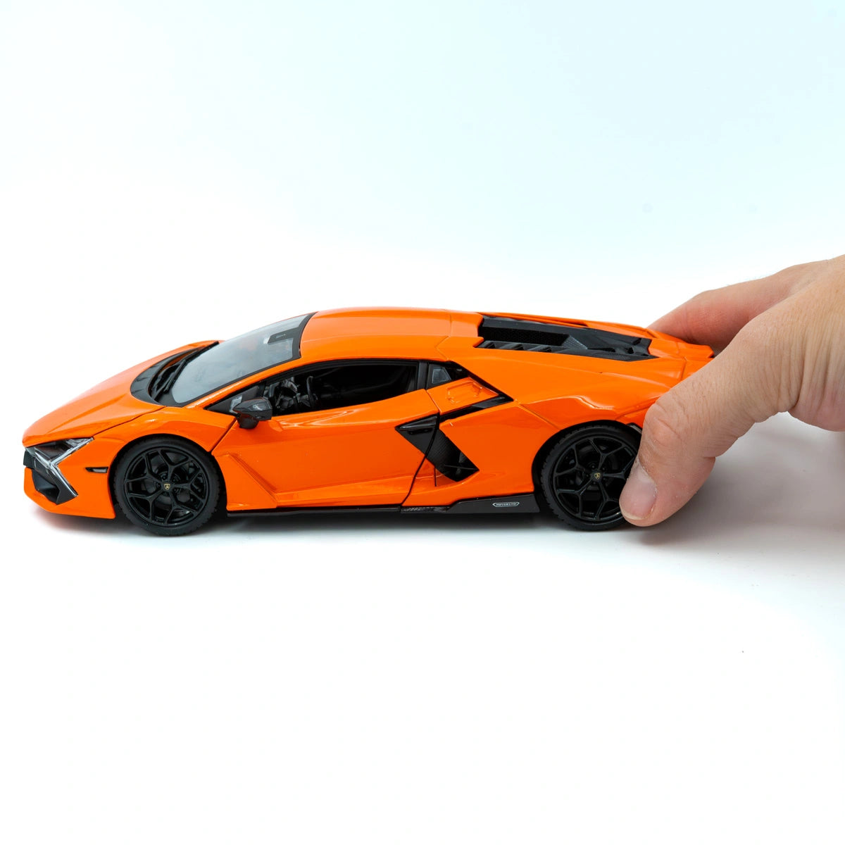 Bburago Lamborghini Revuelto Schaalmodel 1:24