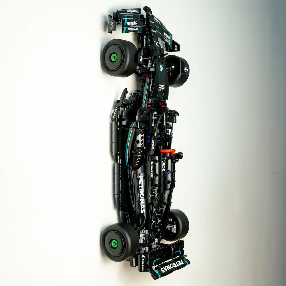 Lego-Mercedes-AMG-F1-W14-E-Performance-42171-Mount