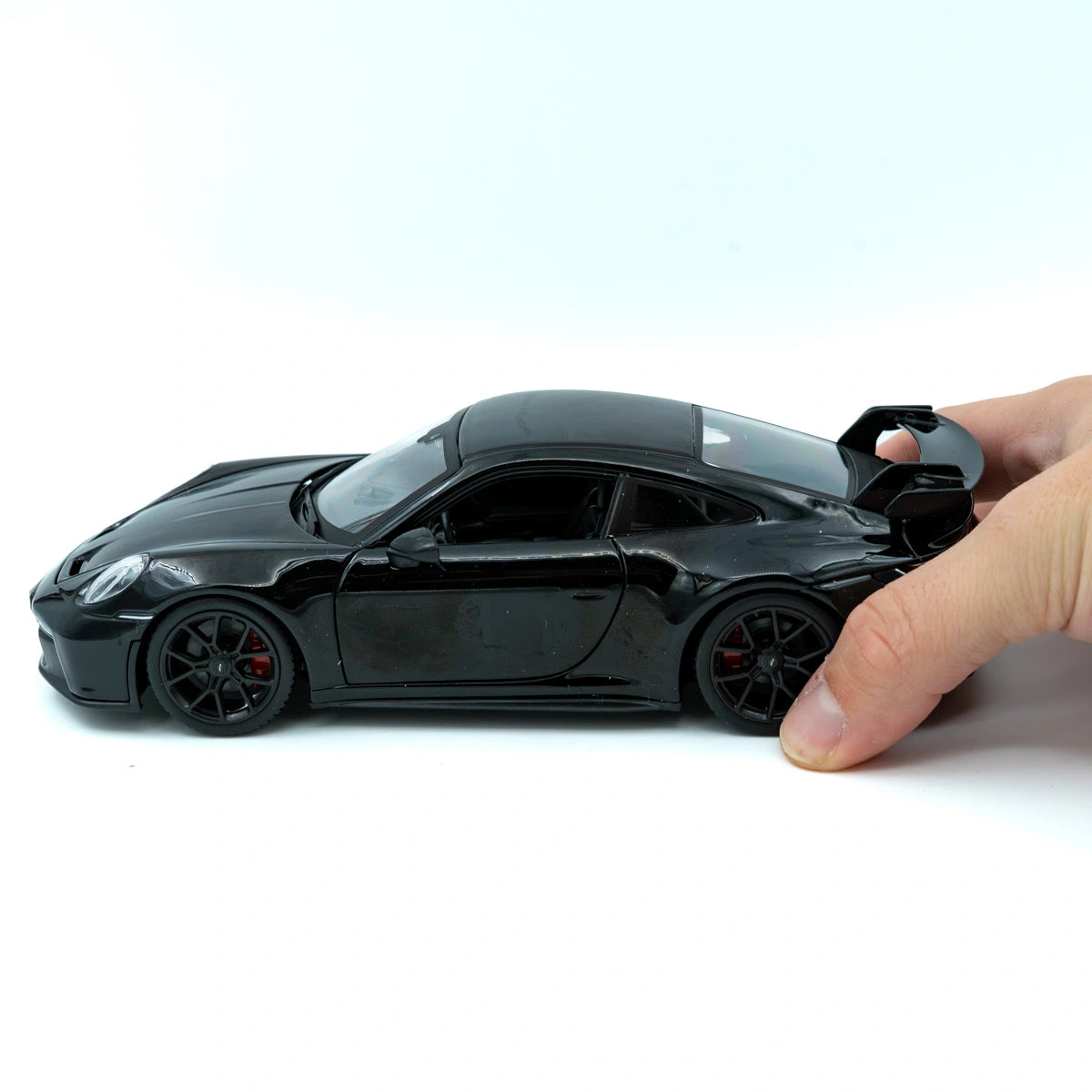 Bburago Porsche 911 GT3 2021 Schaalmodel 1:24