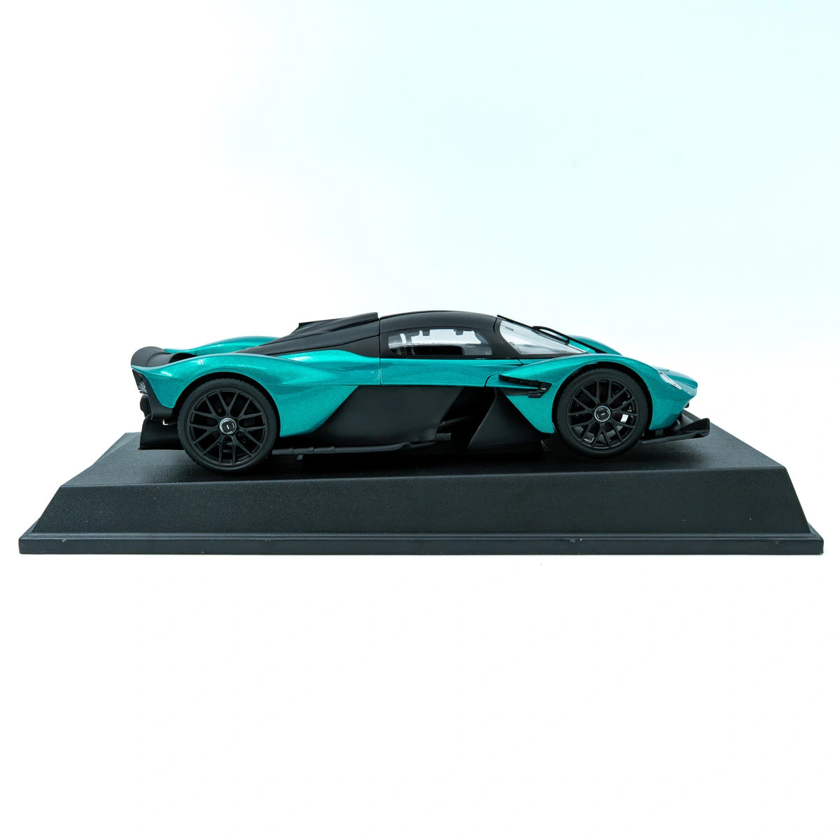 Maisto Aston Martin Valkyrie 2022 Special Edition Schaalmodel 1:18