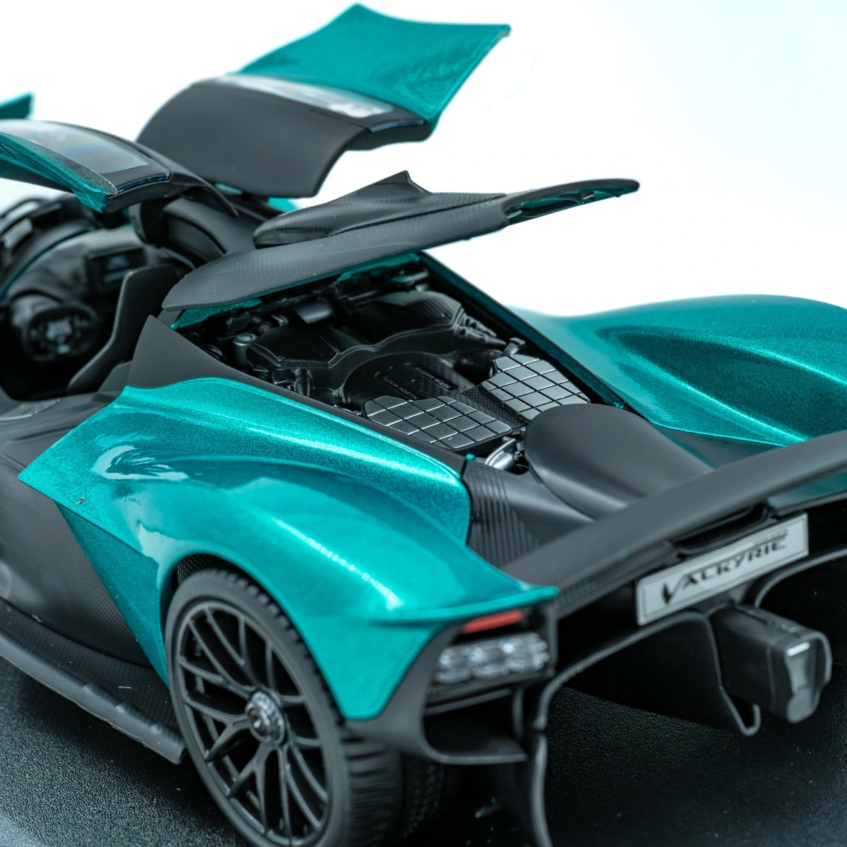 Maisto Aston Martin Valkyrie 2022 Special Edition Schaalmodel 1:18