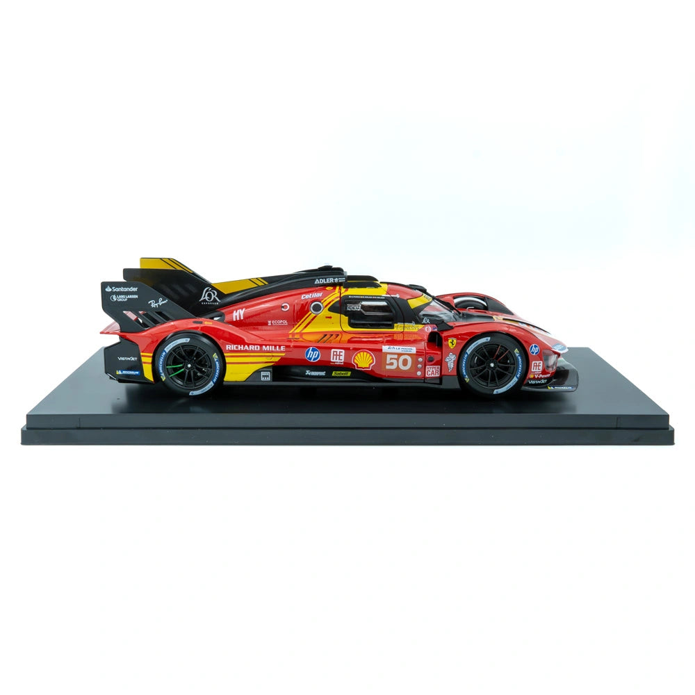 Bburago Ferrari 499P Le Mans 2024 Hypercar Schaalmodel 1:18