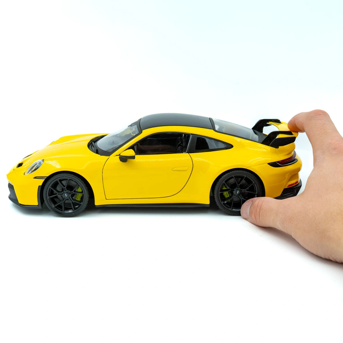 Maisto Porsche 911 GT3 2022 Schaalmodel 1:18